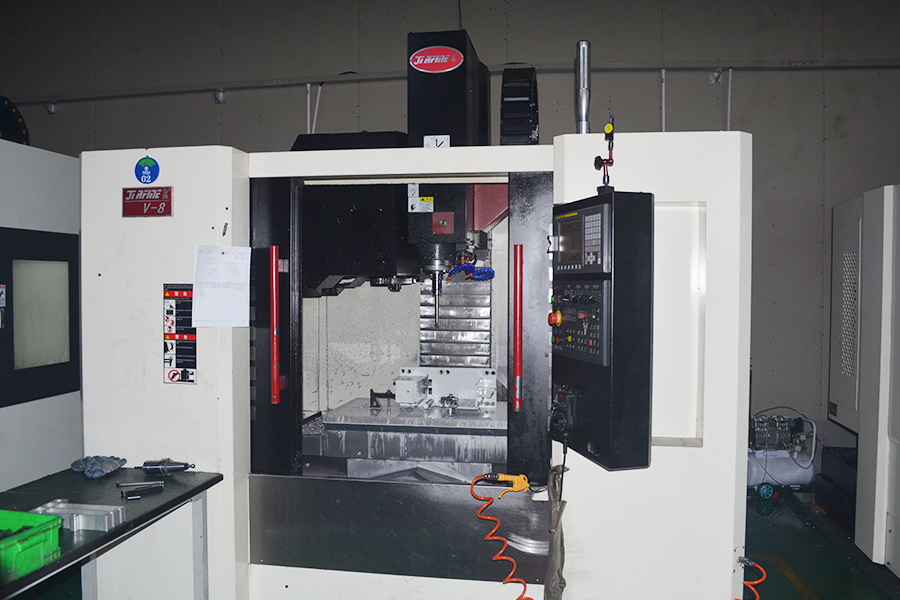 CNC-850